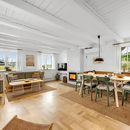 Erle - 200m To The Fjord By Interhome