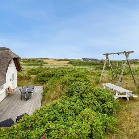 Semesterbostad Erle - 200m To The Fjord By Interhome
